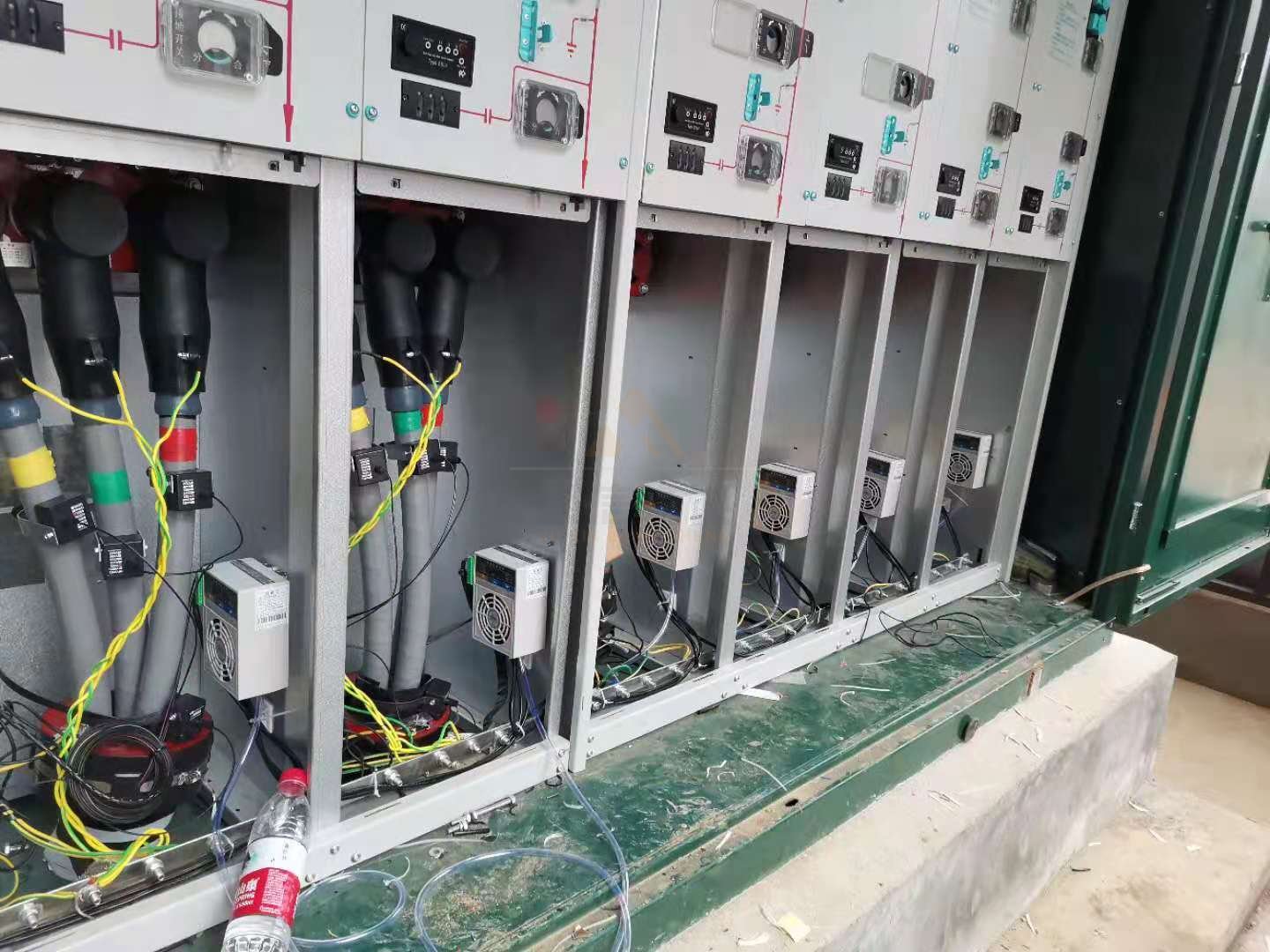 <a href='http://www.zs7n.com' target='_blank'><u>智能除濕裝置</u></a>安裝